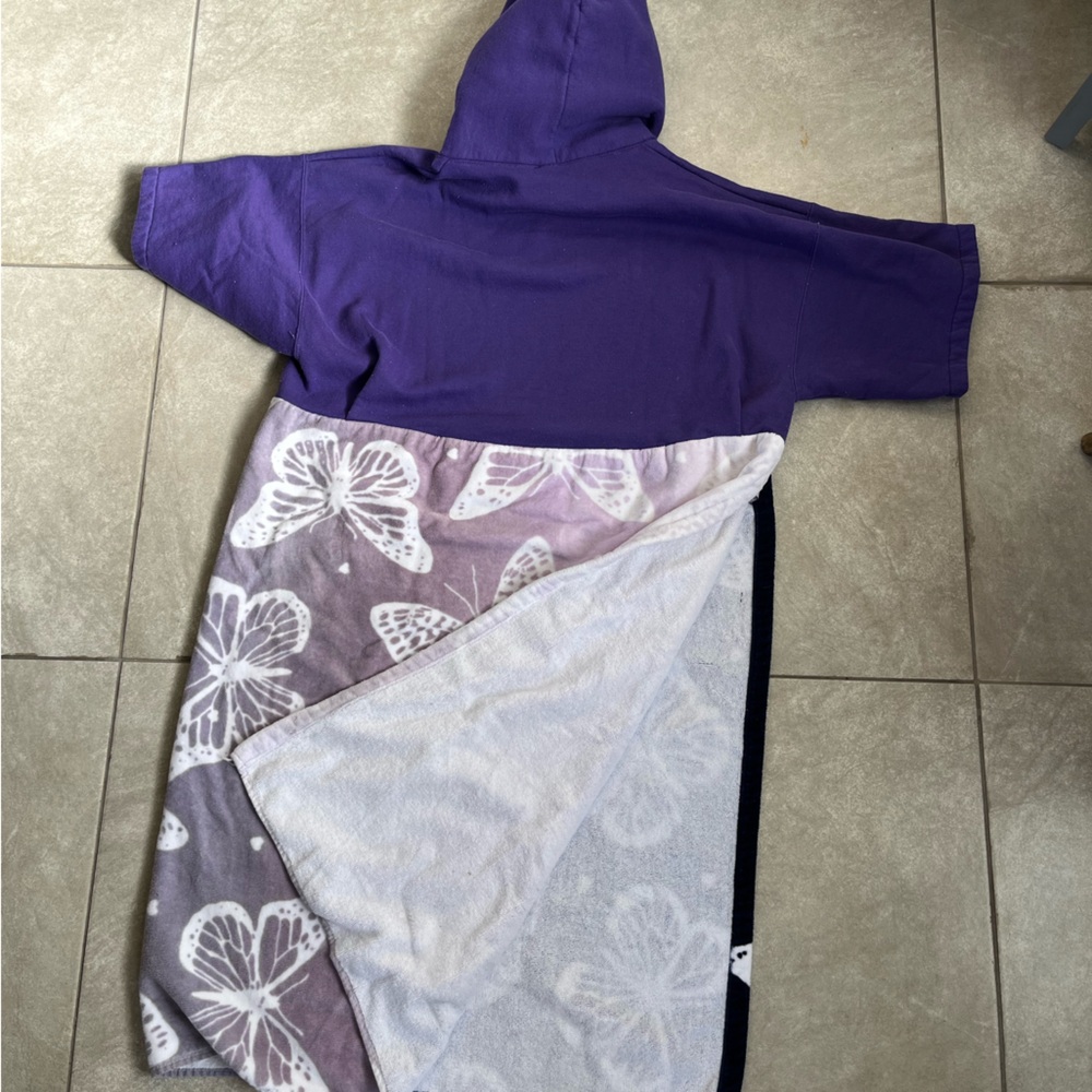 Cozy surf purple hombre butterfly poncho - Picture 3 of 10